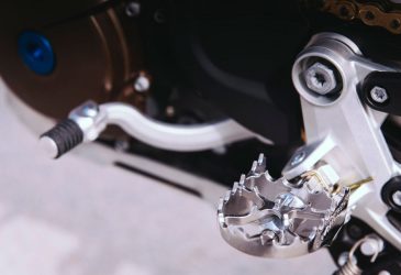 Husqvarna Vridbara Pivot Fotpinnar