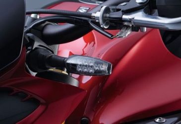 Suzuki LED-blinkers fram och bak