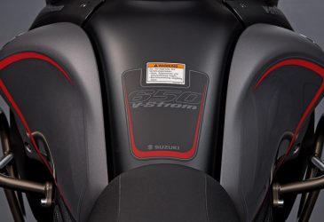 Suzuki  Tankskydd röd DL 650