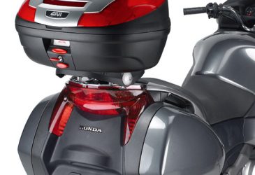 Givi Pakethållare Monokey Honda