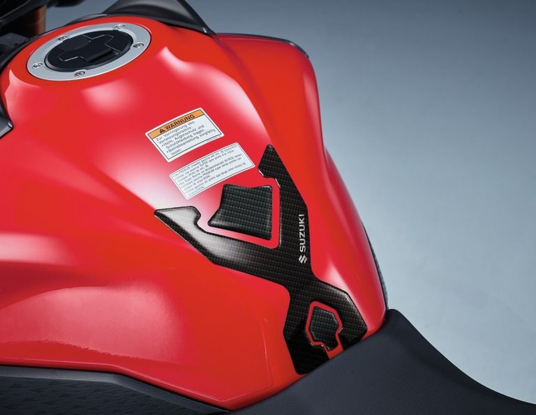 Suzuki Tankpad kolfiberlook