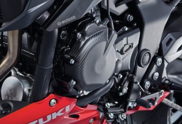 Suzuki Generatorkåpa kolfiber