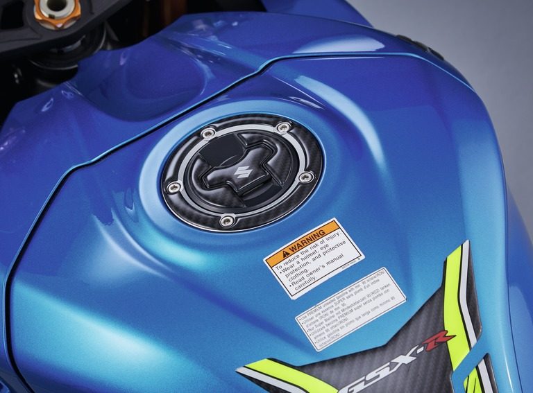 Suzuki Tanksyddslock kolfiberlook