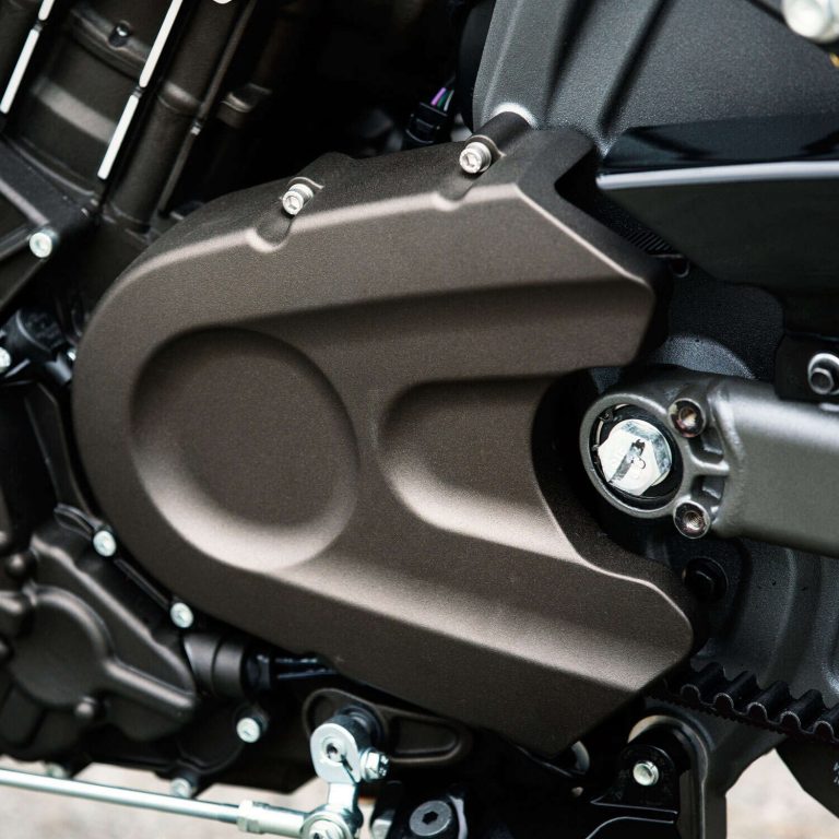 framdrevskåpa bronze