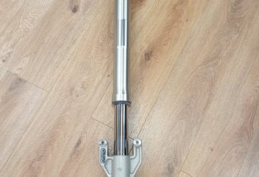 Framgaffel Victory Kingpin höger