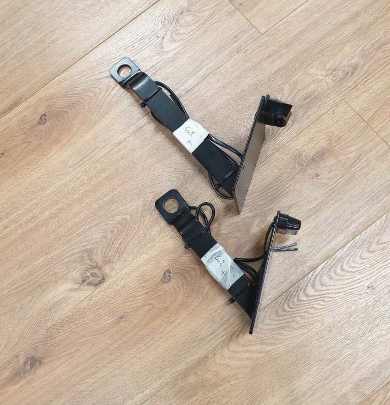 Indian sidomonterad skylt