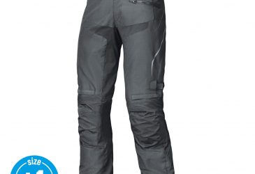 svart allvädersbyxa fram held