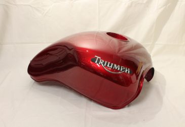 Triumph Rocket III Tank röd sida