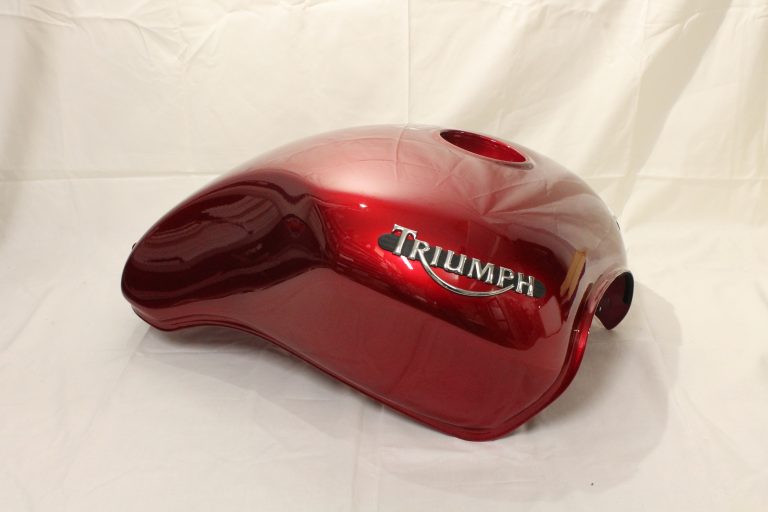 Triumph Rocket III Tank röd sida