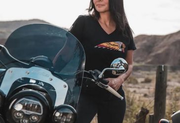 Indian Women's Color Logo T-Shirt, Black