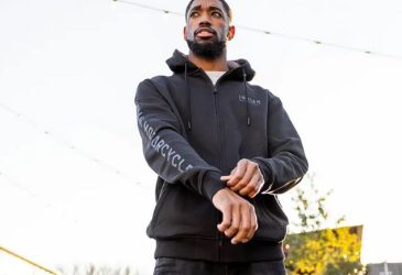 Men's Embroidered Hoodie, Black