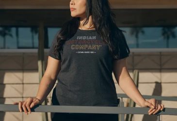 Women's Tri Color Block Logo T-Shirt, Black