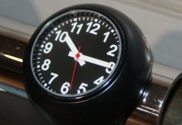 Klocka Bullet Svart/svart